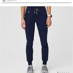 FIGS Zamora jogger scrubs. Size Medium tall